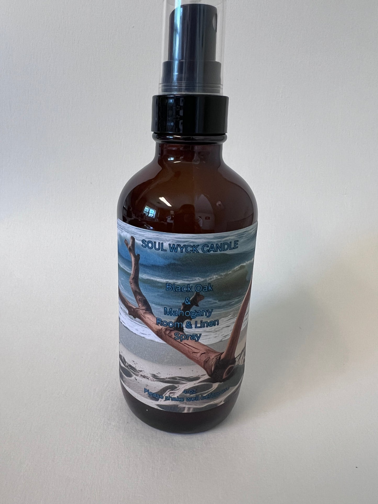 4 oz Black Oak & Mahogany Room & Linen Spray